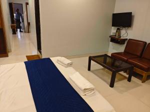 Gallery image of Hotel O Vishwanath lodge in Pune +3 photos