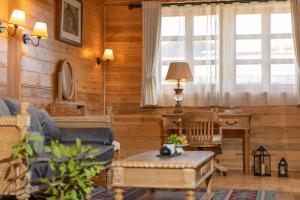 Zona de estar de Courtyard Shangri-la 藏舍小院