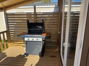 Imagen de la galería de Mobil home 7 couchages, en Ouistreham