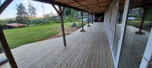 Zahrada ubytování Bright comfortable guest suite close to both swimming, nature and city
