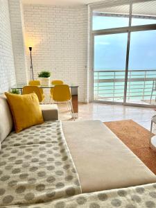 Posezení v ubytování Apartamento Torre de la Roca Torremolinos