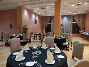 مطعم أو مكان آخر لتناول الطعام في Hotel Idou Tiznit