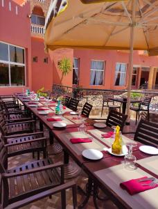 مطعم أو مكان آخر لتناول الطعام في Hotel Idou Tiznit