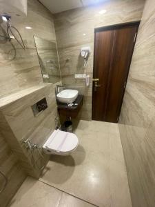 Koupelna v ubytování Grand Pinnacle Lucknow