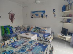 A bed or beds in a room at Mi morena cala llobeta 35