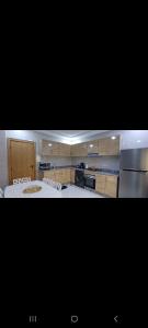 Cucina o angolo cottura di فيلا فاخرة