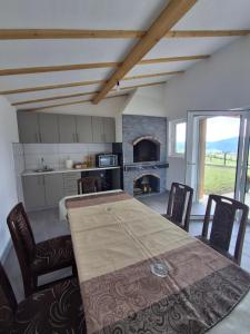 Dapur atau dapur kecil di Apartmani NECA Zlatar