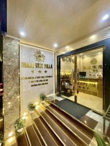 Certifikát, hodnocení, plakát nebo jiný dokument vystavený v ubytování Majestik Hotel