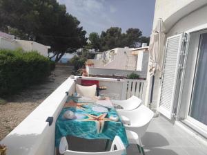 A balcony or terrace at Mi morena cala llobeta 35