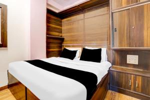 Fotografija v galeriji nastanitve Hotel O Mansarovar Jaipur Formerly Grand Stay v mestu Jaipur + 23 fotografij