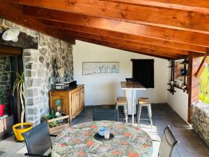 Eldhús eða eldhúskrókur á Gîte chez Maddy