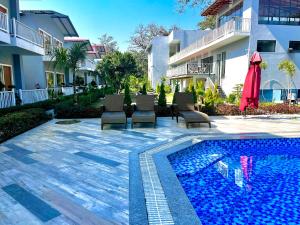 The Woods Farmhouse Resort, Jim Corbett - A beautiful wellness resort in the lap of nature内部或周边的泳池
