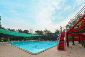Bazén v ubytování Mina Resort and Spa nebo v jeho okolí