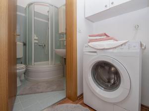Ein Badezimmer in der Unterkunft Apartment Iva