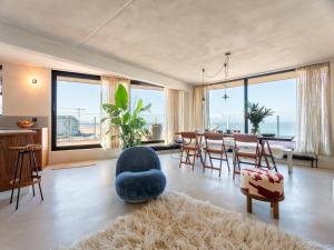 Χώρος καθιστικού στο Apartment on Coast with Panoramic Views