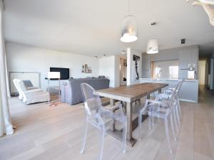 Η κουζίνα ή μικρή κουζίνα στο Apartment in Duinbergen by the Seafront +7 φωτογραφίες