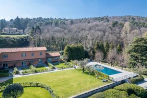 Swimmingpoolen hos eller tæt på GuestHost - 3-room Apartment, garden & pool