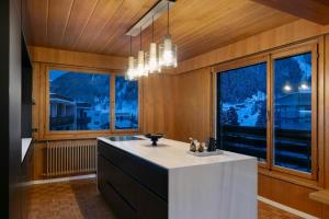 Galeriebild der Unterkunft Luxe Davos Residence with Views Private Balcony in Davos