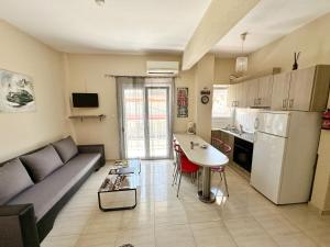Photo de la galerie de l'établissement Summer apartman Paralia, à Paralia Katerinis