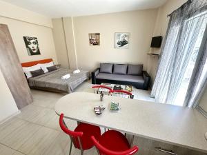 Photo de la galerie de l'établissement Summer apartman Paralia, à Paralia Katerinis