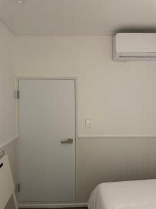 Ліжко або ліжка в номері 누크인 nook Inn