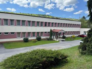 Budova, v ktorej sa hotel nachádza