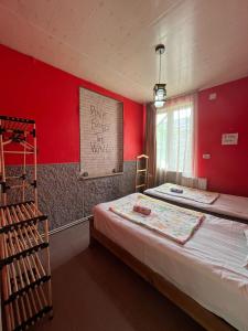 Postel nebo postele na pokoji v ubytování Guest House Barbi + 37 fotografií