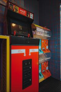 Fotografie z fotogalerie ubytování Unique City Pop Retreat 5 star Location, Game Room v destinaci Fudžijošida