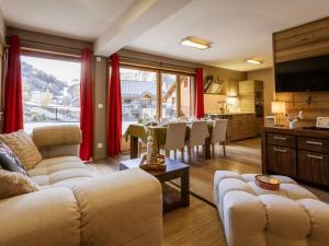 Χώρος καθιστικού στο Appartement 4 pièces 8 pers, Sud, près du téléphérique, avec terrasse et équipements modernes - FR-1-263-217