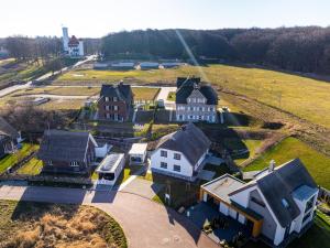 レーメにあるFerienhaus Uhlenhorstの家屋・畑の空景