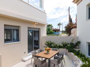 Balkón nebo terasa v ubytování RVG Luxury Houses with private pools in Porto Heli