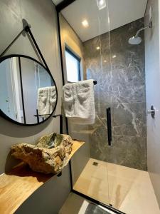 Koupelna v ubytování Container - Gruta Bom Sucesso - Moradas da Serra