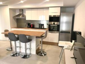 Η κουζίνα ή μικρή κουζίνα στο Appartement Port-Vendres Rénové