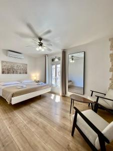 Posteľ alebo postele v izbe v ubytovaní Old Town Hvar