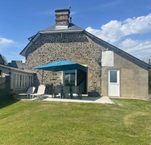 Το κτήριο όπου στεγάζεται  η παραθεριστική κατοικία