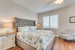 Giường trong phòng chung tại Sunset-View Resort Condo on Perdido Key +18 ảnh