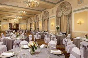 Gallery image of Francis Marion Hotel in Charleston