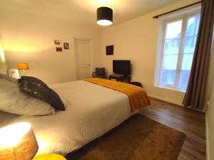 Φωτογραφία από το άλμπουμ του Suite - Chambre Cherry Plum σε Coulommiers