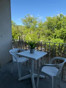 En balkon eller terrasse på Studio residence, Le Provence
