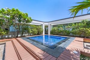 Luxury Apt DIFC, XL Layout, Pool, Gym, Skyline Viewの敷地内または近くにあるプール