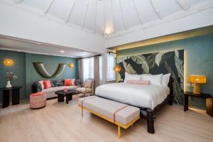 Postel nebo postele na pokoji v ubytování Davinia Hua Hin Resort