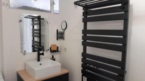 Photo de la galerie de l'établissement studio du cheylard le coquelicot, au Cheylard