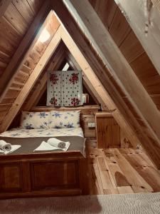 Ліжко або ліжка в номері Durmitor Hideaway