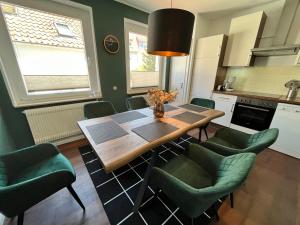 Kuchyň nebo kuchyňský kout v ubytování Am Park