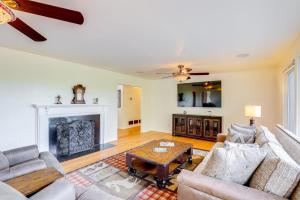 Gallery image of Inviting Waynesville Home Near Main St Shops in Waynesville