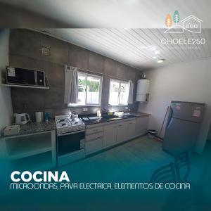 Η κουζίνα ή μικρή κουζίνα στο Choele 250 apart - casa 8- con estacionamiento cerrado