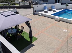 Bazén v ubytování Holiday Home Sea nebo v jeho okolí