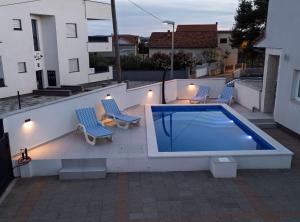 Bazén v ubytování Holiday Home Sea nebo v jeho okolí