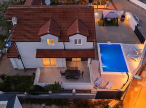 Bazén v ubytování Holiday Home Sea nebo v jeho okolí