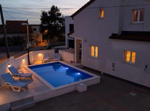 Bazén v ubytování Holiday Home Sea nebo v jeho okolí